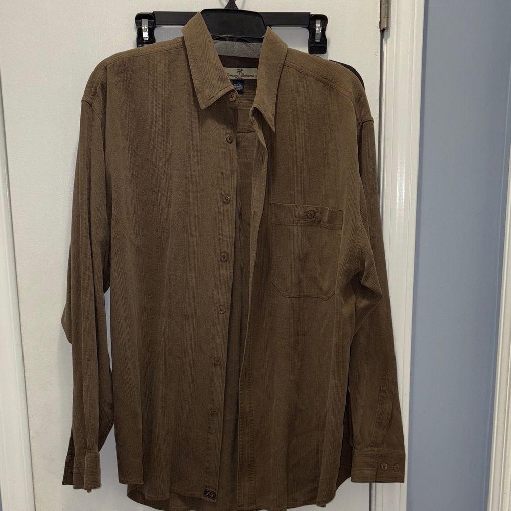 Tommy Bahama 100 percent silk button down shirt size large